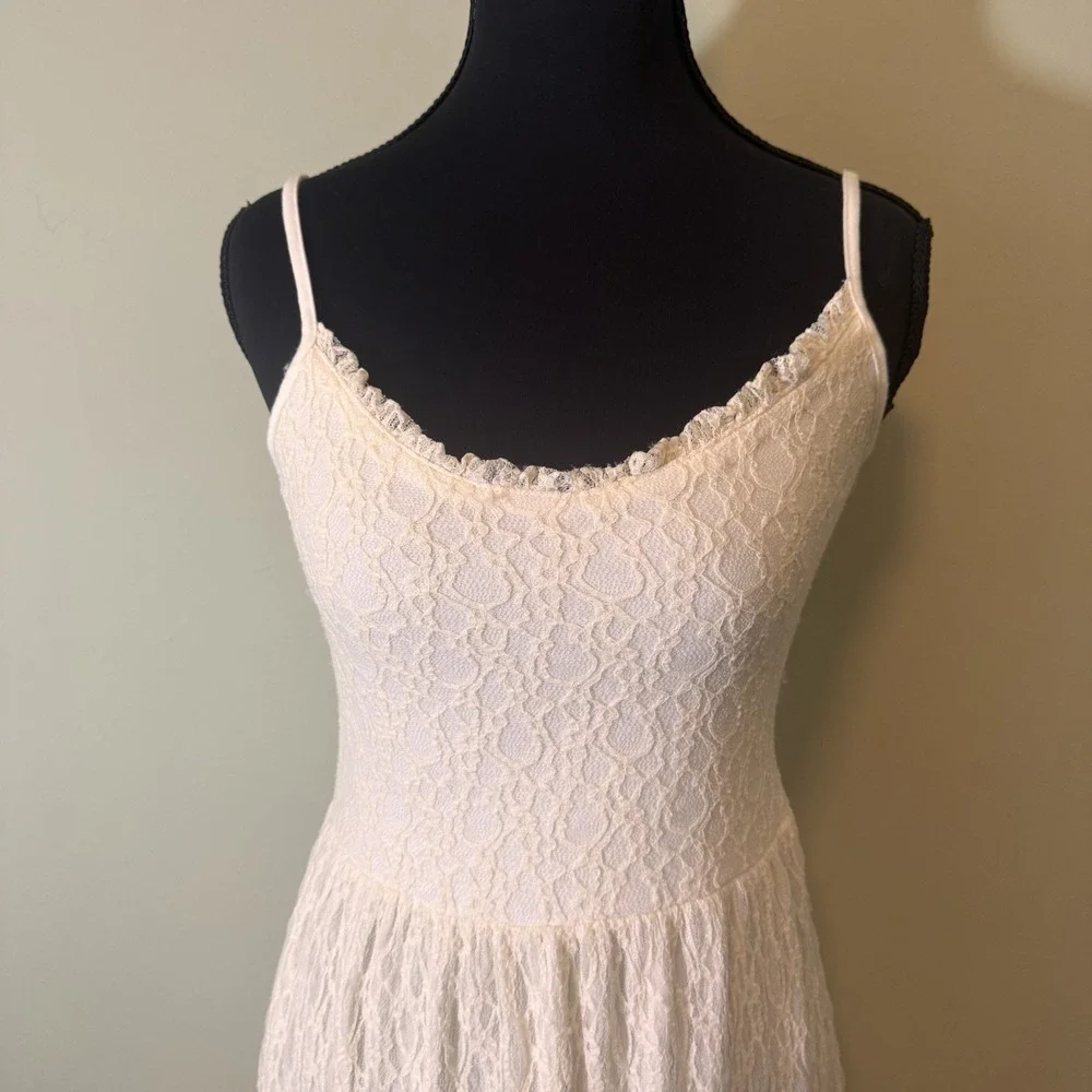 ABERCROMBIE & FITCH Ivory Lace Maxi Dress Thin‎ Straps Lined Beachy Boho Size S